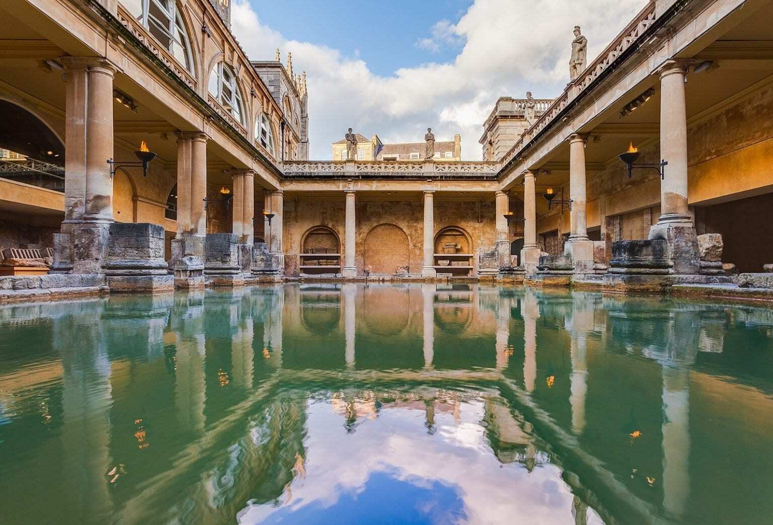 London/Heathrow to Roman Bath & Stonehenge
